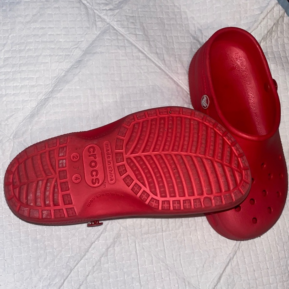 Kids Red Clogs - Picture 2 of 4